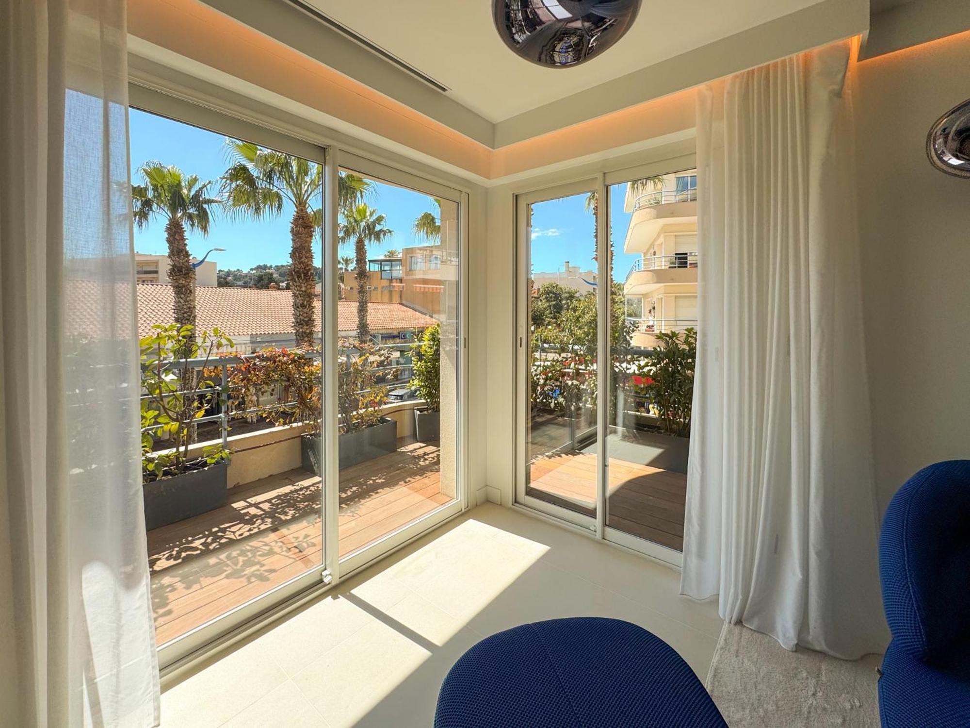 Appartement Luxueux Plein Centre De Cavalaire A 2Mn De La Plage Εξωτερικό φωτογραφία